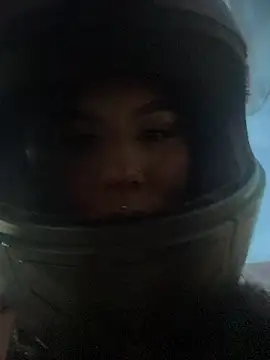 anny  18 online show from November 19, 10:54 pm