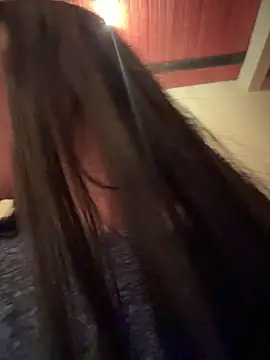 anny  18 online show from November 21, 8:40 pm