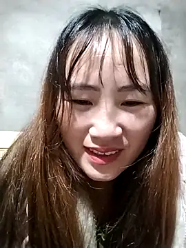 Snapshot of emini-xx chatting on November 20, 1:11 pm emini-xx online show from November 20, 1:11 pm