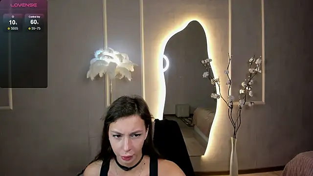 FoxyMoons online show from November 7, 1:55 pm