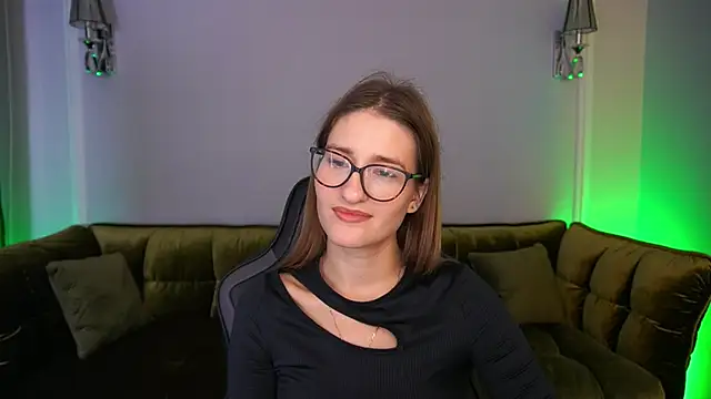 NaughtyNurseVibe online show from October 31, 7:20 am