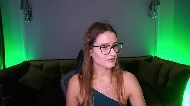 NaughtyNurseVibe online show from November 7, 7:08 am