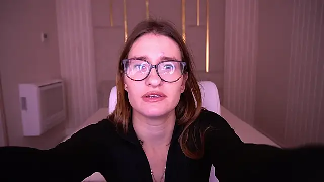 NaughtyNurseVibe online show from November 25, 9:20 am