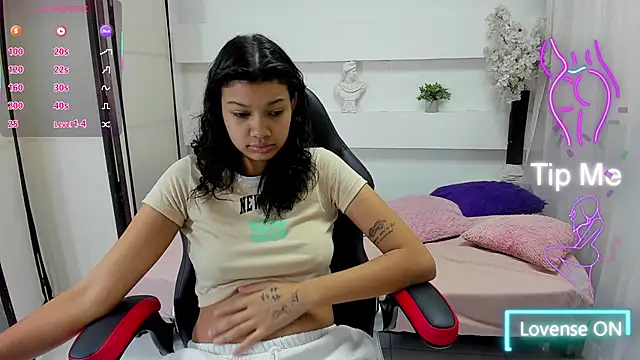 Selenafoxxx6 online show from November 25, 1:11 pm