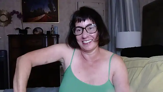 BigbustedBrenda online show from November 27, 10:45 pm