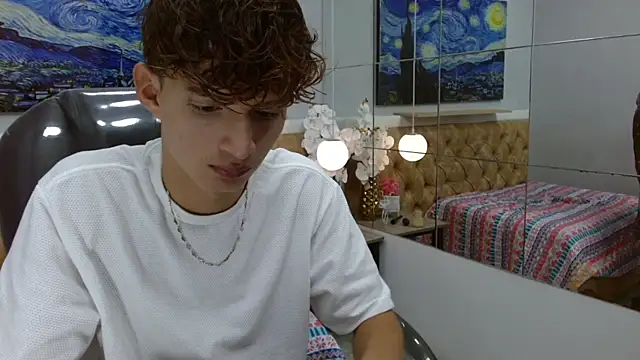 NicolasFerrer18 online show from November 27, 12:29 pm