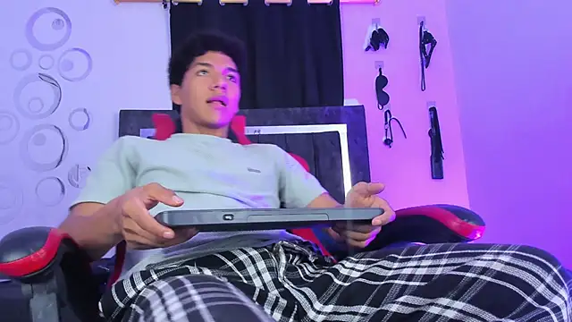 Maximiliano Khalil online show from December 1, 7:41 pm