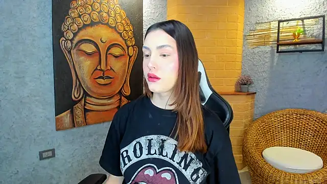 DakotaRussell  online show from November 8, 10:59 am