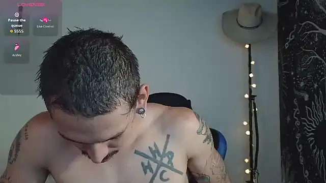 Snapshot of mateos6_6 chatting on November 10, 4:17 pm mateos6 6 online show from November 10, 4:17 pm