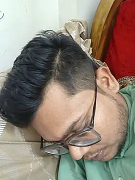 Snapshot of playboy210600 chatting on November 28, 6:21 pm playboy210600 online show from November 28, 6:21 pm