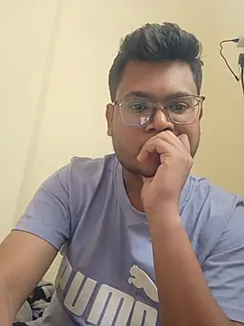 Snapshot of playboy210600 chatting on December 4, 8:34 am playboy210600 online show from December 4, 8:34 am