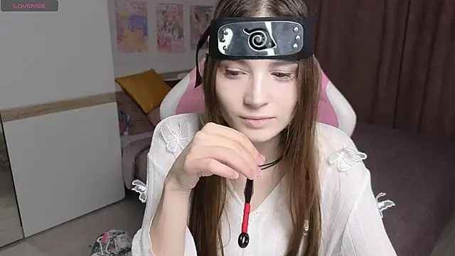 Hana Flo  online show from November 5, 2:06 pm