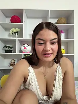 Itskari  online show from November 28, 1:19 am