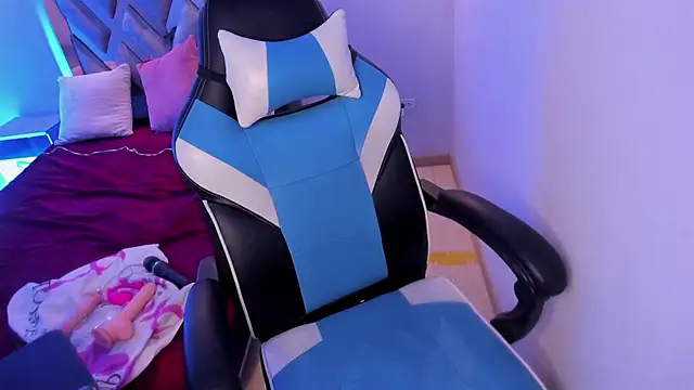 Julietta01 online show from November 27, 3:41 am