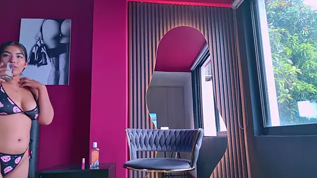 VerahFox online show from November 12, 12:38 pm