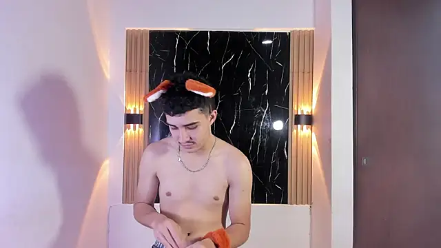 alejo gray online show from November 9, 4:33 am