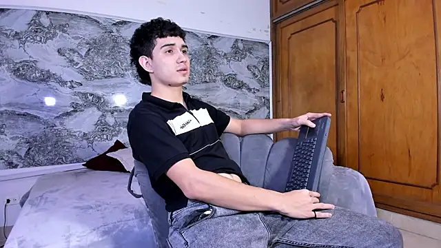 alejo gray online show from December 1, 11:26 am