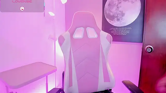 KaylaPrince  online show from November 10, 12:26 pm