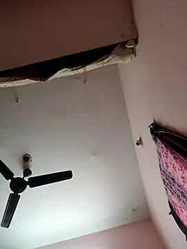 Snapshot of pujapujarrrr chatting on November 23, 5:51 am pujapujarrrr online show from November 23, 5:51 am