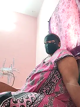 Snapshot of pujapujarrrr chatting on November 25, 7:30 am pujapujarrrr online show from November 25, 7:30 am