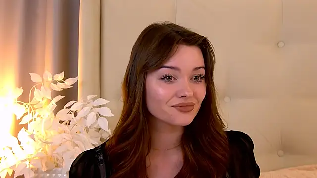 VickiBanx online show from October 30, 7:21 am