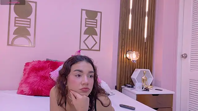 RubyCollins  online show from November 21, 8:07 pm