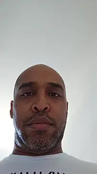 TraddyZaddy online show from November 6, 8:43 pm