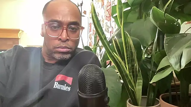 TraddyZaddy online show from November 7, 7:03 pm