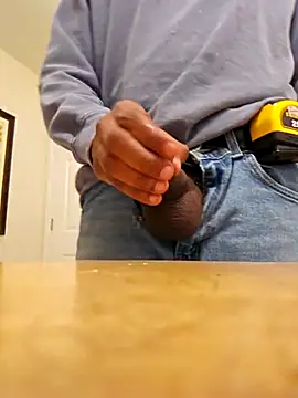 TraddyZaddy online show from December 2, 6:14 pm