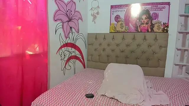 Snapshot of Meli_lewis chatting on December 2, 2:56 pm Meli lewis online show from December 2, 2:56 pm