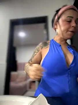 Natural BIGASS Nina online show from November 26, 10:05 am