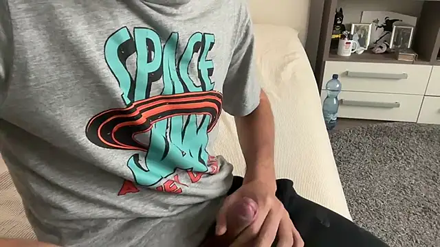 ldekfeklfmkemfk online show from October 31, 9:43 am