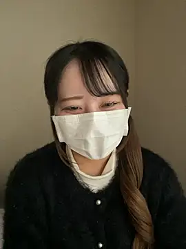 Snapshot of emiri_da_nyan chatting on November 27, 6:15 am emiri da nyan online show from November 27, 6:15 am