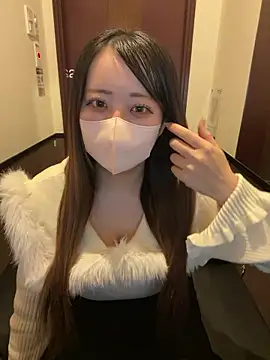 Snapshot of emiri_da_nyan chatting on November 29, 7:11 am emiri da nyan online show from November 29, 7:11 am