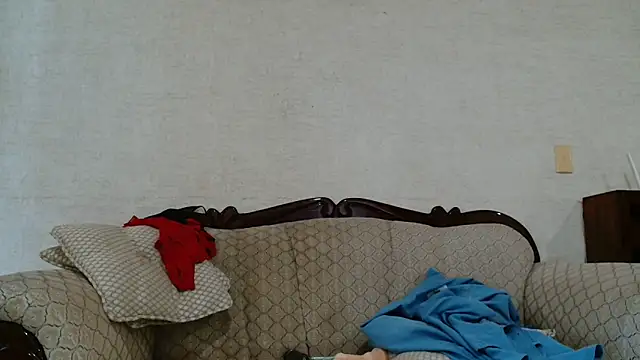 Kia mx online show from December 15, 10:15 pm