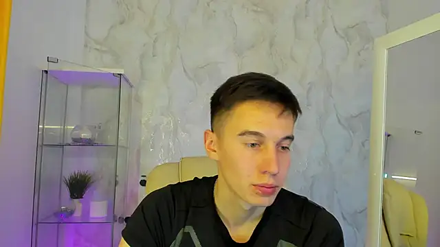 MarkKullen online show from November 3, 5:03 pm