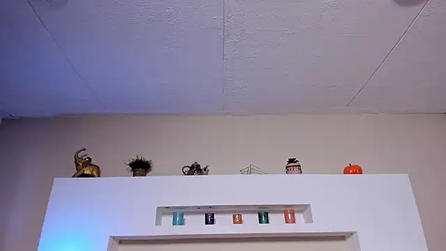 Sophie Russell  online show from November 16, 5:29 pm