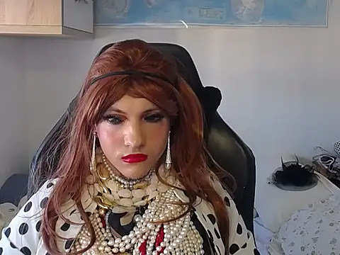 Snapshot of VanesaCrossic chatting on September 19, 7:43 am VanesaCrossic online show from September 19, 7:43 am