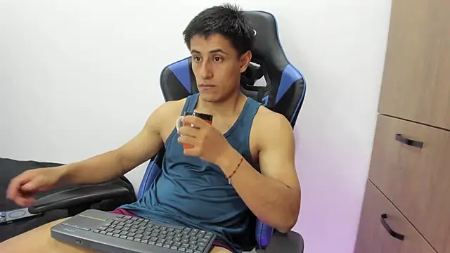 dorman boy online show from November 6, 1:06 am