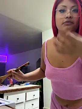 Snapshot of Naughtynessaa chatting on November 5, 4:51 pm Naughtynessaa online show from November 5, 4:51 pm