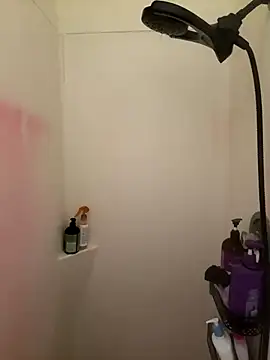 Snapshot of Naughtynessaa chatting on December 14, 3:50 pm Naughtynessaa online show from December 14, 3:50 pm