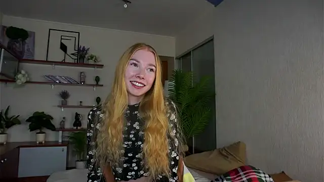 TariHedrix online show from November 18, 7:46 am