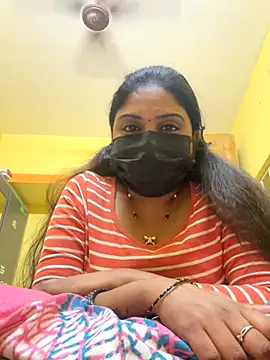 Snapshot of Tamil_Hot_Varshu chatting on December 13, 7:53 pm Tamil Hot Varshu online show from December 13, 7:53 pm