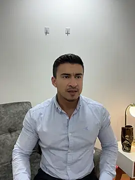 Chris Clarck online show from November 4, 7:13 pm