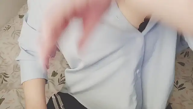 Sunny-Aurora online show from November 23, 4:01 am