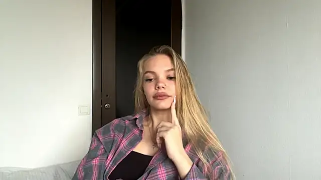 SweetAmelia69 online show from November 10, 5:28 am