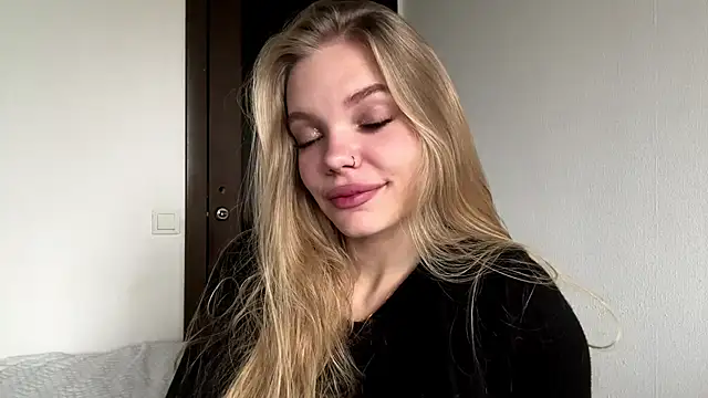 SweetAmelia69 online show from November 23, 5:40 am