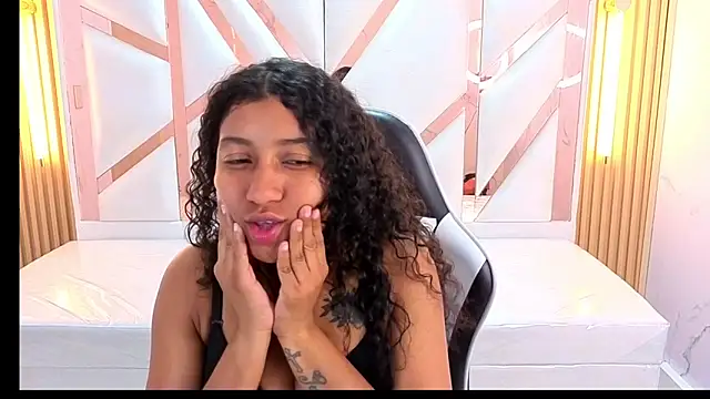 ninadelight tp online show from November 27, 7:38 pm