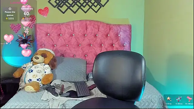 Pamelaboobsxx online show from November 17, 12:33 pm