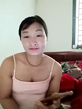 wees-lind online show from December 2, 4:07 am